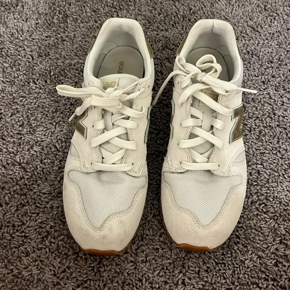 New Balance 520 Gold salt size 8.5 women’s shoes